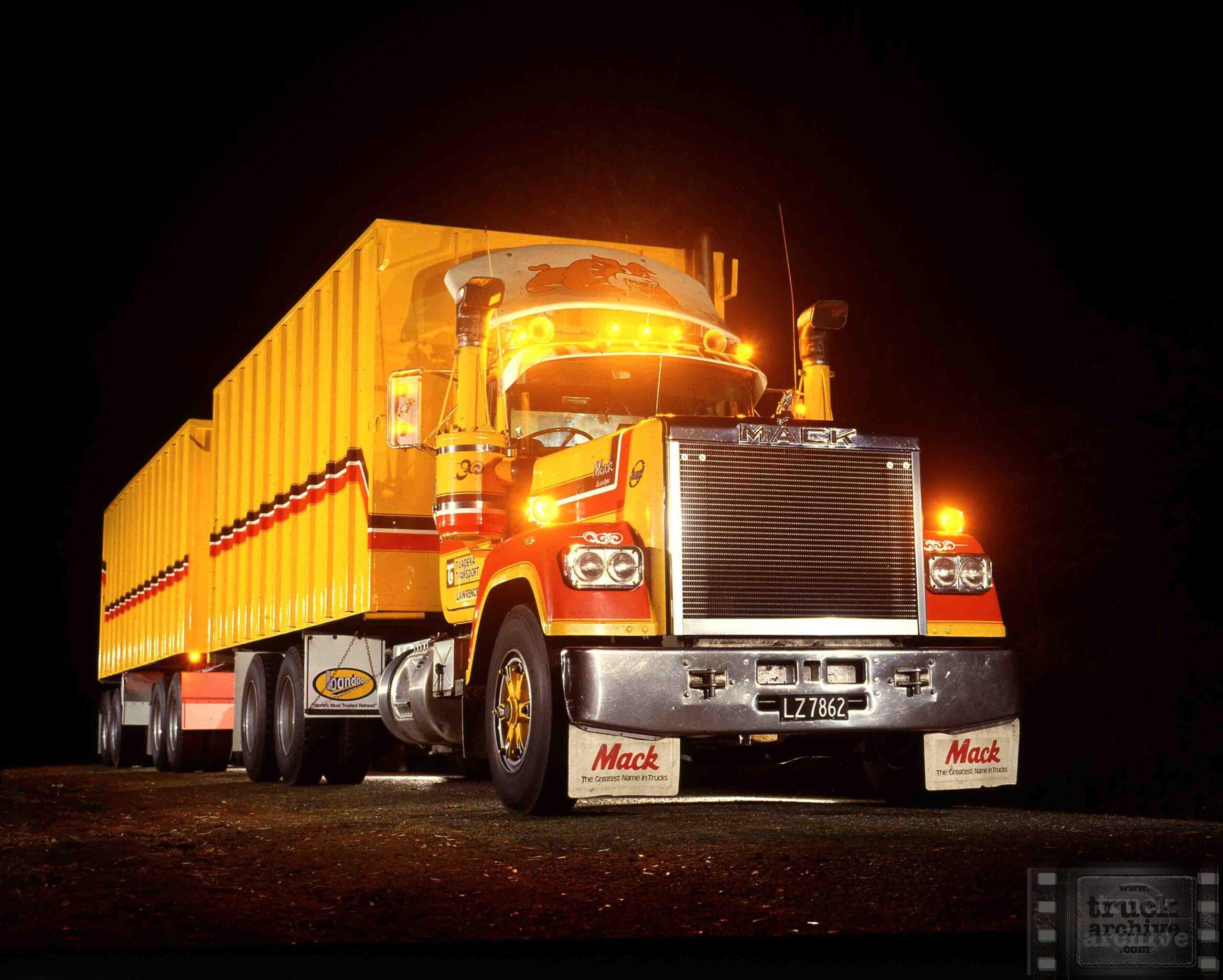 Tuapeka SuperLiner small Tuapeka SuperLiner small