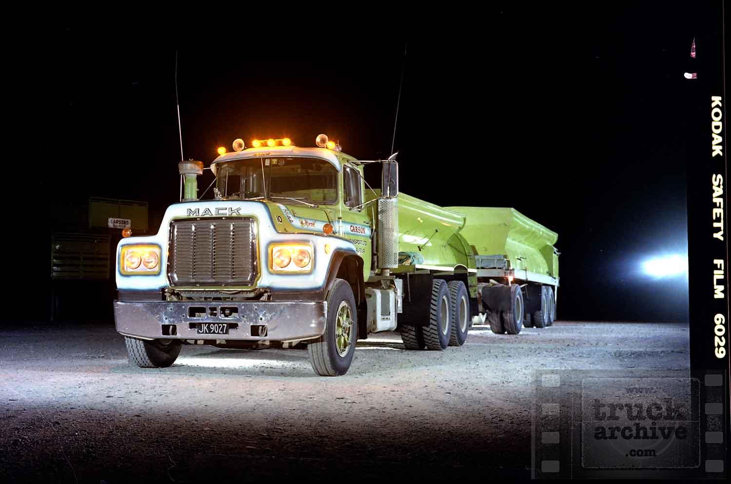 Carson_28R-series_Mack_tipper_super Carson_28R-series_Mack_tipper_super