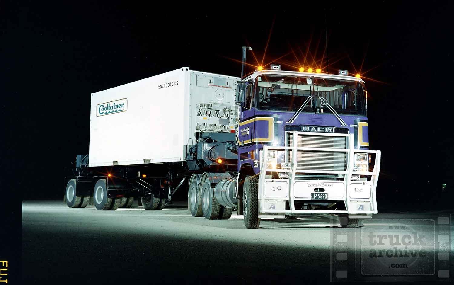 Mack_FH_container_Otago Mack_FH_container_Otago