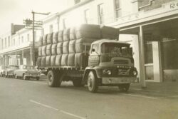 An LAD cab Comet with a very tidy load of wool bales belonging to Reid's Transport Service of Luggate in Central Otago. In the mid-1960s Reids bought the Wanaka based carriers, McLeod's Transport and merged it with their own business to form Upper Clutha Transport. Reids had been loyal Leyland users since the Cubs of the 1930s. The LAD range of Comets comprising the CS3 model Comet-(8 stud wheels, hydraulic brakes) and 14SC model Super Comet-(10 stud wheels, full air brakes) debuted in 1958-59 replacing the square cab ECO.S2 cabover and ECO.2 semi forward control Comets. From 1962-63 the CS3 model was superceded by the 12C and 13C model Comets-still on 8 stud wheels but now having full air brakes. Reid's Transport Service, Wanaka