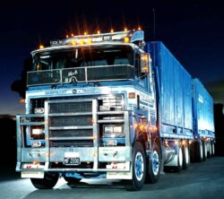 This eight-wheeler Mack Ultra Liner MF2000 worked out of the Auckland branch for Mainfreight, and replete with its four-axle trailer was one of the most recognisable combinations in New Zealand during the eighties.